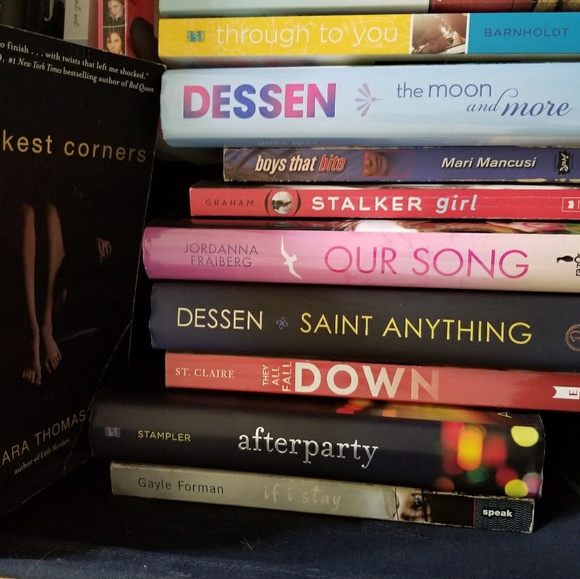 BOOKS - Picture 4 of 5